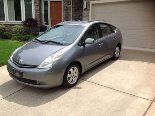 2005 Toyota Prius automatic Clean Title GOOD DEAL for sale in Wilsonville, OR