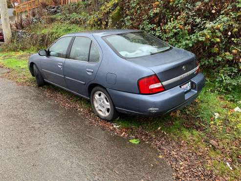 2000 Nissan Altima Sedan - cars & trucks - by owner - vehicle... for sale in Seattle, WA