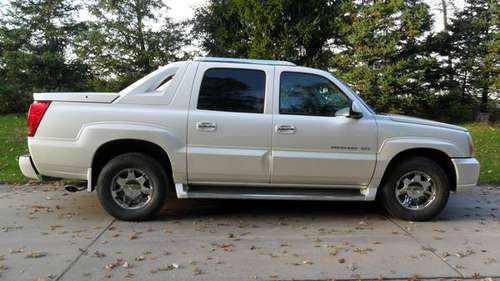 like new 2002 cadillac escalade ext only 100k miles for sale in Isanti, MN