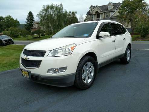 2011 CHEVY TRAVERSE AWD - cars & trucks - by owner - vehicle... for sale in Bartonsville, PA