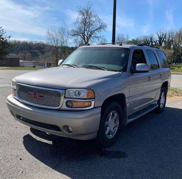 2005 GMC Yukon Denali fullyloaded - cars & trucks - by owner -... for sale in Dearing, District Of Columbia