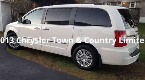 2013 Chrysler Town & Country Limited - cars & trucks - by owner -... for sale in Narragansett, RI