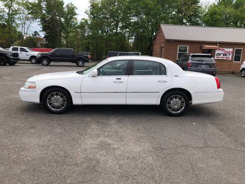 Lincoln Town Car Signature Limited 4dr Sedan 45 A Week Payments for sale in southwest VA, VA