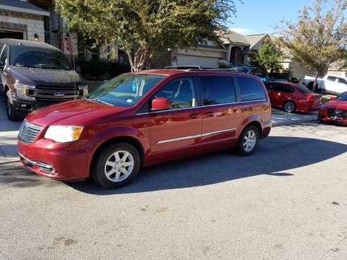 2011 Chrysler Town and Country for sale in San Antonio, TX