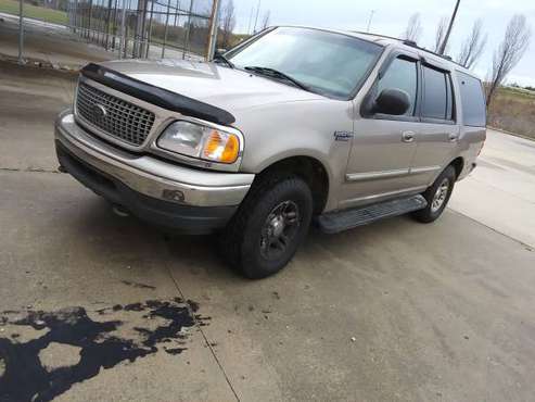 4x4 Ford Expedition XLT with third row seating - cars & trucks - by... for sale in Avon, IN