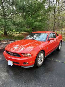 Mustang Premium V6 Manual for sale in New Egypt, NJ