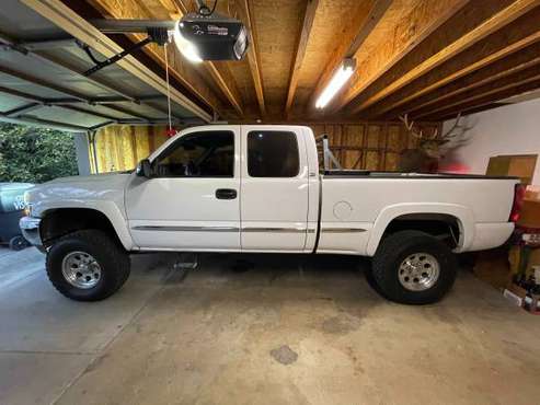 2000 GMC Sierra 1500 4x4 Extended Cab - cars & trucks - by owner -... for sale in Visalia, CA