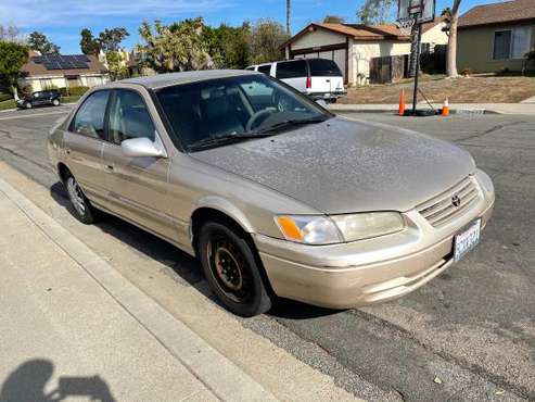 1998 Toyota Camry - cars & trucks - by owner - vehicle automotive sale for sale in Escondido, CA