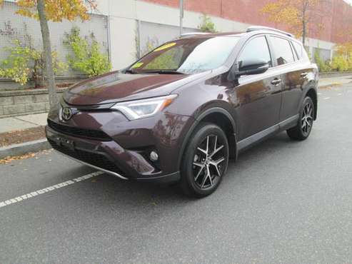 2018 TOYOTA RAV4 SE 4X4 HEATED LEATHER GPS LOADED LIKE NEW - cars &... for sale in Brighton, MA