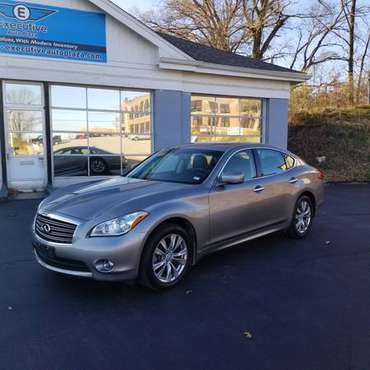 AWESOME 2013 INFINITI M37X - cars & trucks - by dealer - vehicle... for sale in Eureka, MO