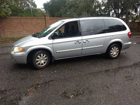 well sorted 2005 Chrysler Town and Country Touring, for sale in Savannah, GA