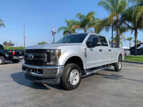 R6. 2018 FORD F250 6.2L FX4 4X4 CREW BKUP CAM LEATHER LOW MILES... for sale in Stanton, CA