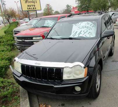 2007 Jeep Grand Cherokee Laredo 4dr black - cars & trucks - by... for sale in Louisville, KY