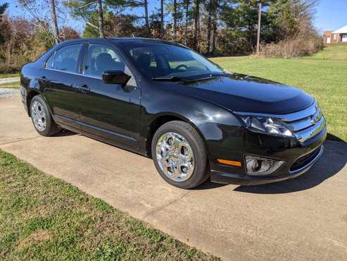 VERY NICE 2010 FORD FUSION SE - cars & trucks - by owner - vehicle... for sale in Gaffney, SC