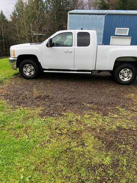2008 chevy Duramax - cars & trucks - by owner - vehicle automotive... for sale in Castle Rock, OR