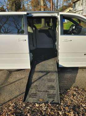 Handicapped Conversion Van - cars & trucks - by owner - vehicle... for sale in kent, OH