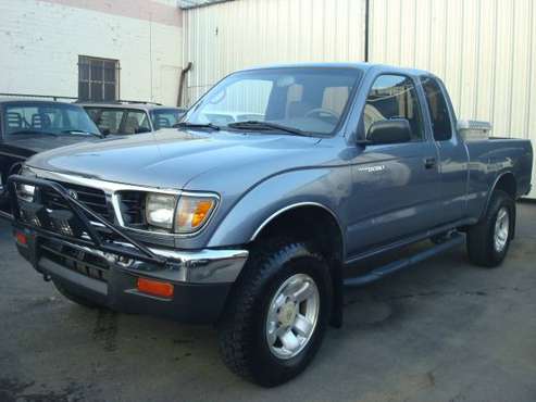 1997 TOYOTA TACOMA 4X4 V6 MANAUL 5 SPEED!!! 4WD!! - cars & trucks -... for sale in Los Angeles, CA