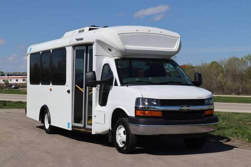 2015 Chevrolet G4500 ARBOC Spirit of Mobility 15 Passenger Shuttle for sale in Crystal Lake, LA