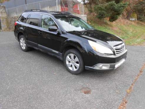 2011 Subaru Outback Wagon Moonroof Navigation Backup Camera 1 Owner!... for sale in Seymour, CT