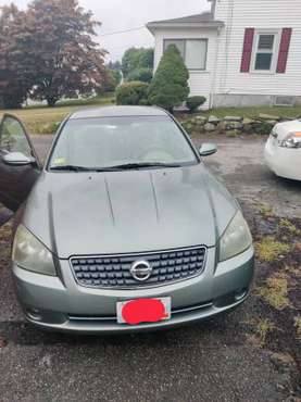 Nissan Altima 2005 - cars & trucks - by owner - vehicle automotive... for sale in Woonsocket, RI