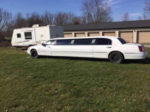 Limousine - cars & trucks - by owner - vehicle automotive sale for sale in Martinsville, IN