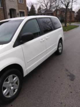 2010 dodge caravan - cars & trucks - by owner - vehicle automotive... for sale in Harwood Heights, IL