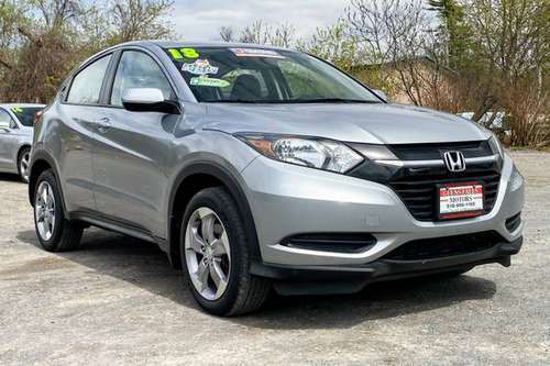 ONE-OWNER! CLEAN CARFAX! 2018 Honda HR-V LX AWD SUV - cars & for sale in Glens Falls, NY