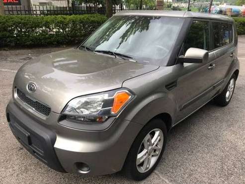 2011 *Kia* *Soul* *+* - cars & trucks - by dealer - vehicle... for sale in Knoxville, TN