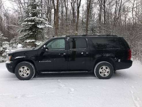 2007 Chevrolet Suburban - cars & trucks - by owner - vehicle... for sale in Warroad, ND