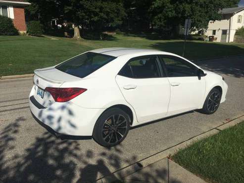 **** MUST SELL !!! One Owner 2017 Toyota Corolla SE 10K Miles - for sale in Lexington, KY