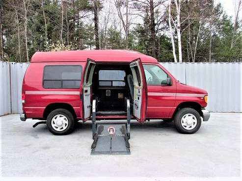 2000 FORD E 250 CONVERSION WHEELCHAIR VAN HANDICAP VAN - cars & for sale in Brentwood, NH
