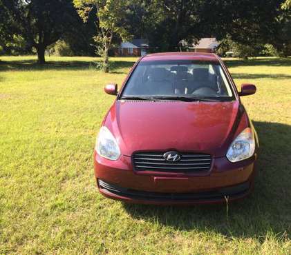 2011 accent great gas milage for sale in Mobile, MS