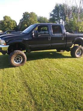 LIFTED 04 F-350 SUPER DUTY CREW CAB V-10 - cars & trucks - by owner... for sale in Lennon, MI