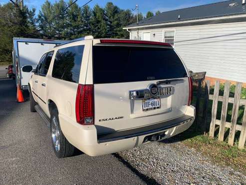 2007 Cadillac Escalade - cars & trucks - by owner - vehicle... for sale in Radford, VA