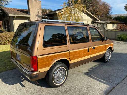 1987 Dodge Caravan le, minivan, low miles, excellent condition, -... for sale in San Mateo, CA