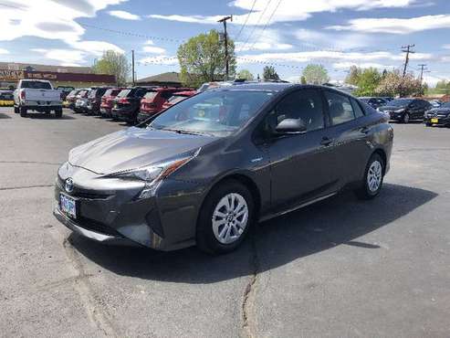 2016 Toyota Prius Two - - by dealer - vehicle for sale in Redmond, OR