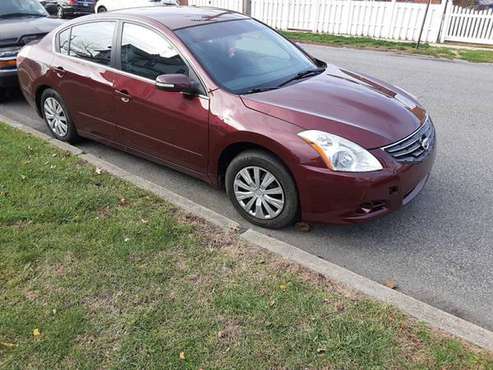 2010 Nissan Altima clean - cars & trucks - by owner - vehicle... for sale in Bronx, NY