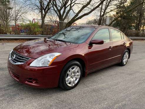 2011 Nissan Altima S - cars & trucks - by dealer - vehicle... for sale in Lincolnwood, IL