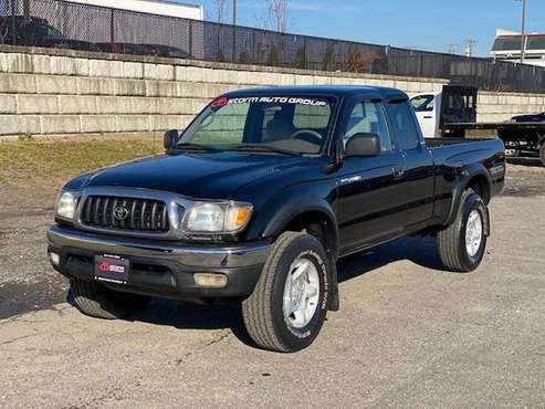 2004 Toyota Tacoma Xtracab - Financing Available! - cars & trucks -... for sale in Mamaroneck, NY