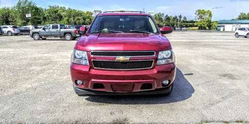 2007 Chevrolet Suburban LT - cars & trucks - by dealer - vehicle... for sale in Neenah, WI