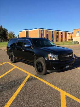 2007 Chevy Suburban LTZ Black for sale in Columbia Heights, MN