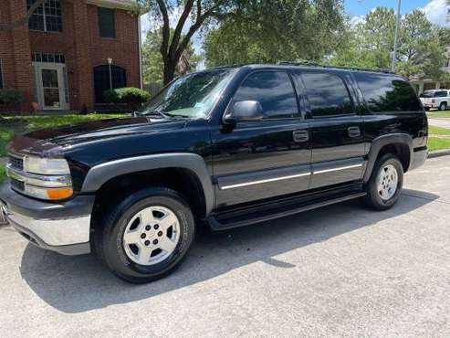 2005 Chevy Suburban Super Clean for sale in Houston, TX