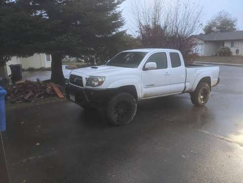 2009 toyota tacoma - cars & trucks - by owner - vehicle automotive... for sale in Mckinleyville, CA