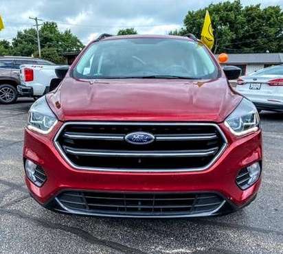 2017 Ford Escape SE (Only 12k Miles) - cars & trucks - by dealer -... for sale in Loves Park, IL