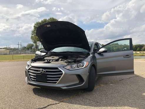 2018 Hyundai Elantra CLEAN!!! for sale in Junction City, KS