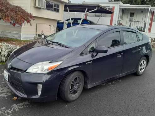 2012 Toyota Prius Basic Model - cars & trucks - by owner - vehicle... for sale in Federal Way, WA