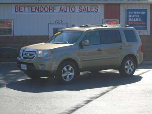 2011 Honda Pilot EXL 4WD with DVD - cars & trucks - by dealer -... for sale in Bettendorf, IA
