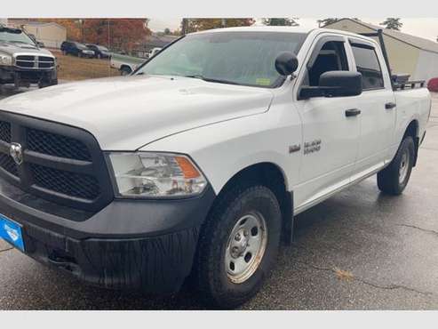 2013 Ram 1500 4WD Crew Cab 140.5" Express - cars & trucks - by... for sale in North Ridgeville, OH