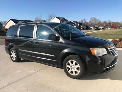 2012 Chrysler Town & Country - cars & trucks - by owner - vehicle... for sale in Garrett, IN