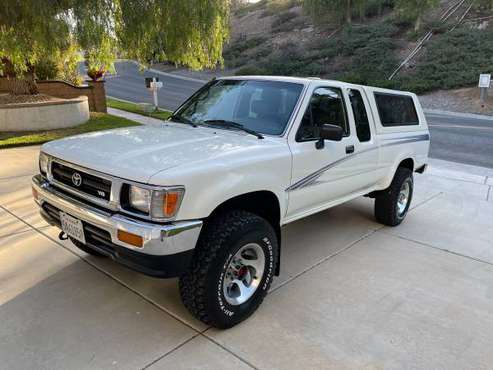 1994 Toyota pickup/4x4 for sale in Corona, CA